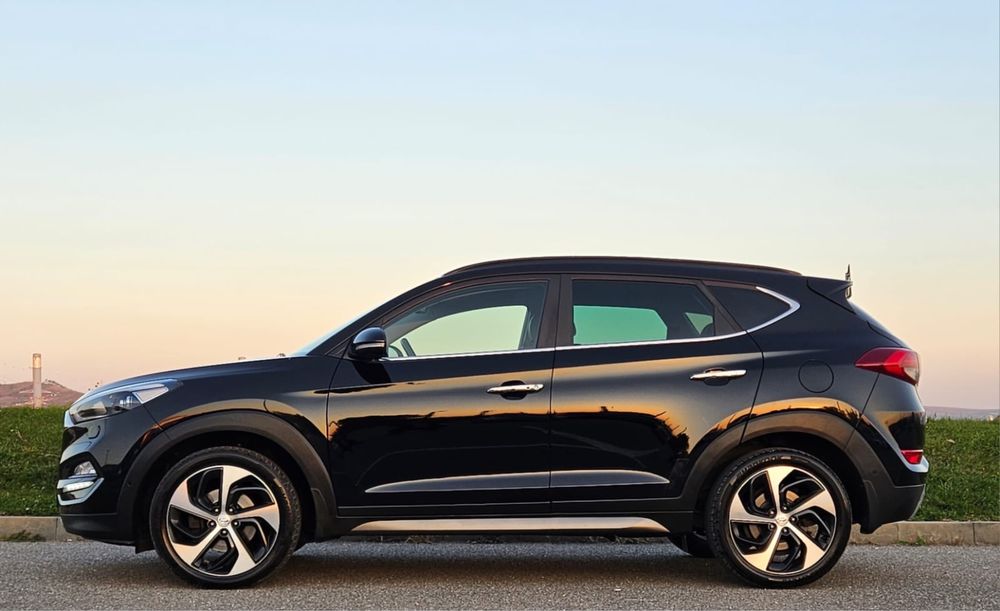 Vand Hyundai Tucson,2017,136cp,4X4,automat,full!