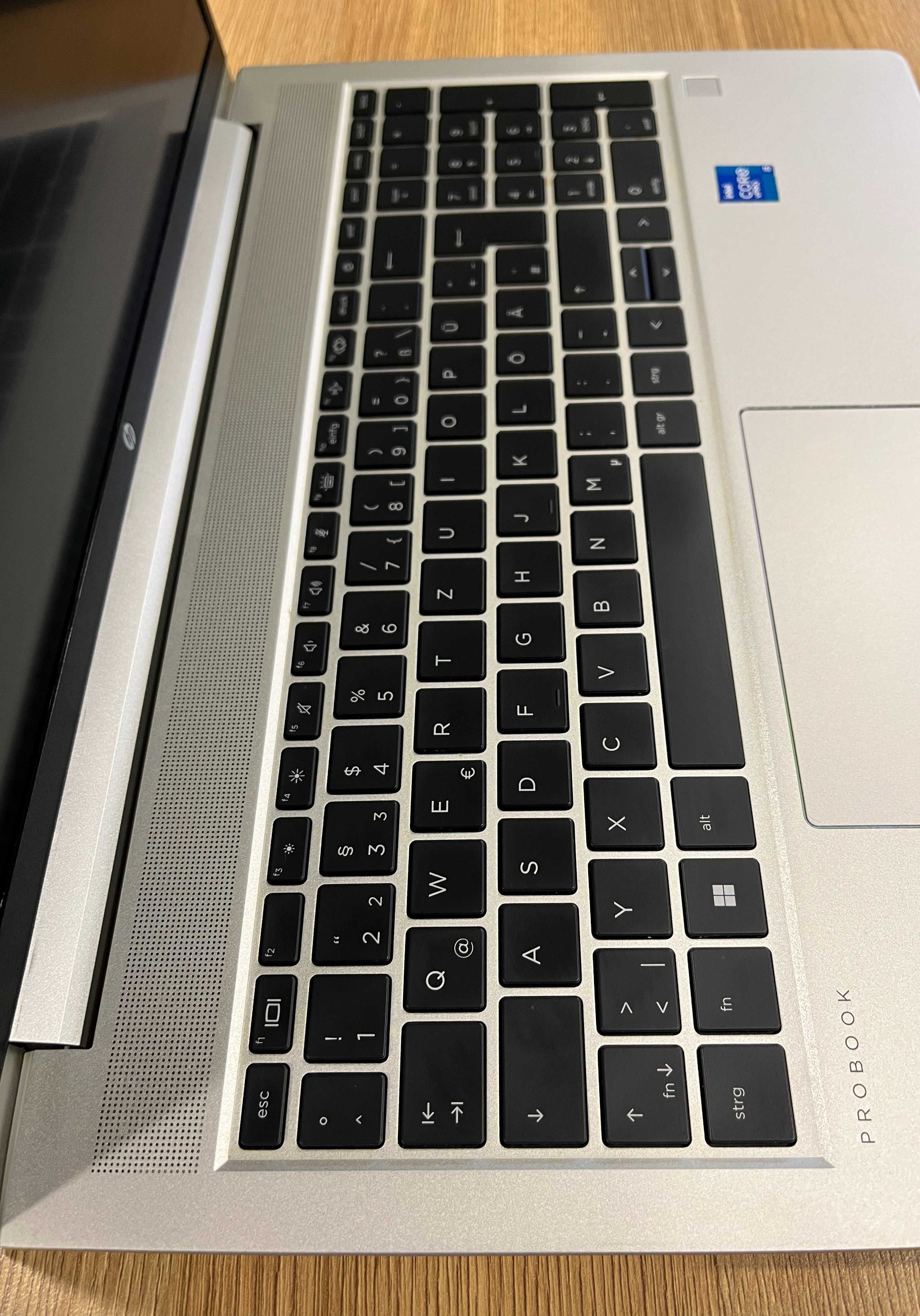 HP ProBook 650 G8. Core i5-1145G7 -1.1/4.4 GHz, 8/256 GB