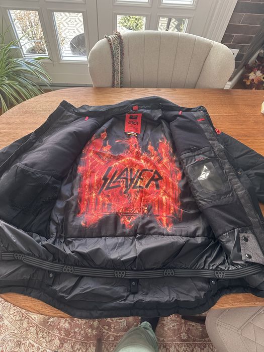 Geaca Slayer de la 686