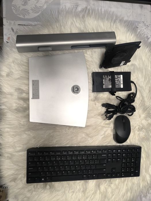 Sistem desktop all in one Dell