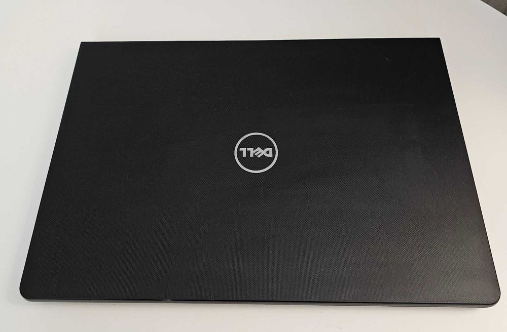 Лаптоп Dell Vostro 15.6" 3568  i3/8GB RAM/128GB - БЕЗПЛАТНА ДОСТАВКА!