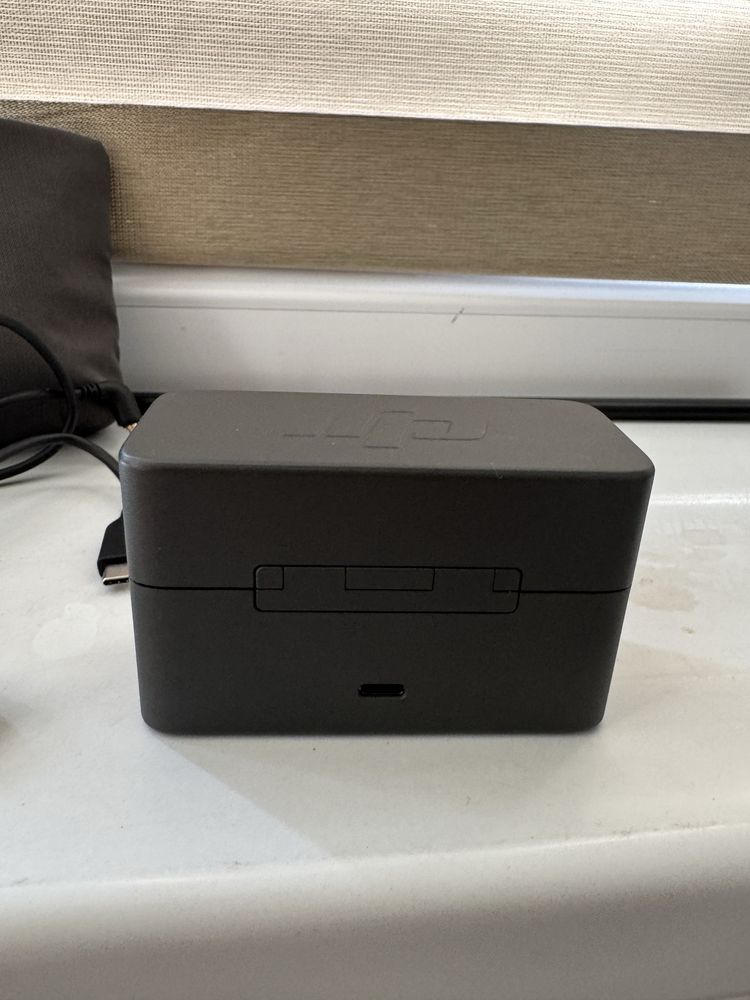 Петлечек Микрофон DJI Mic Mini(2TX + 1RX + Charging Case)