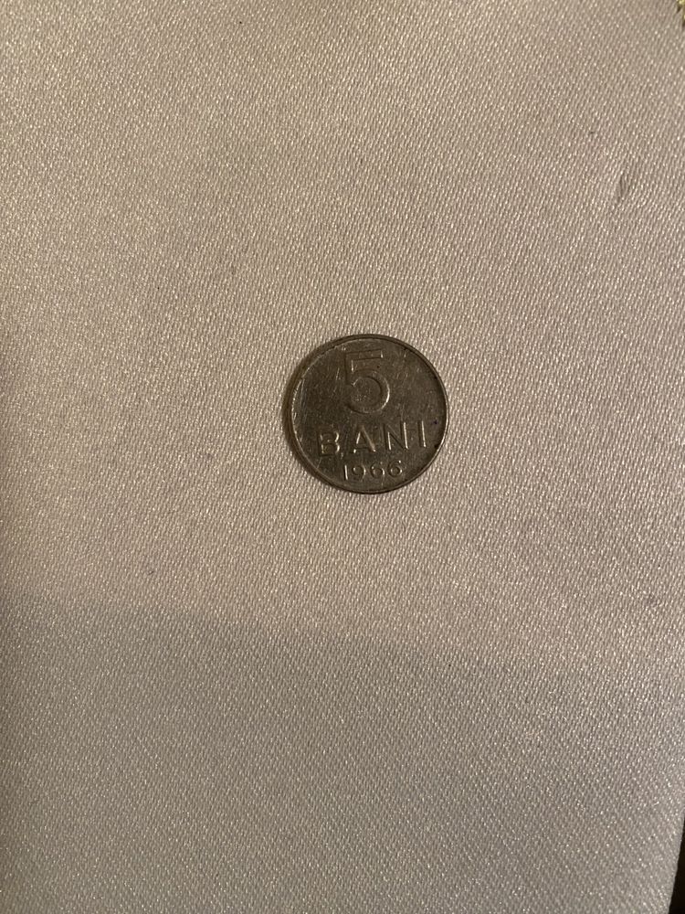 Moneda veche de 5 bani din 1966