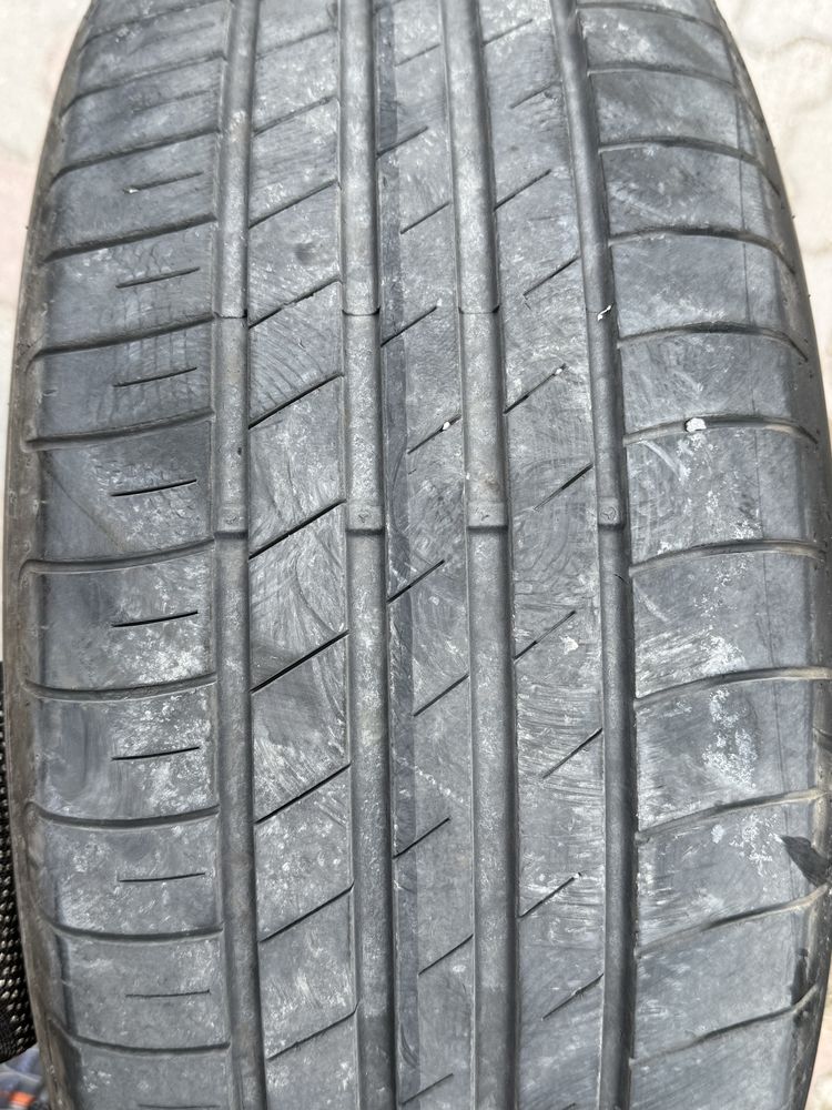 Шины немецкие Goodyear снял с бмв ф 10