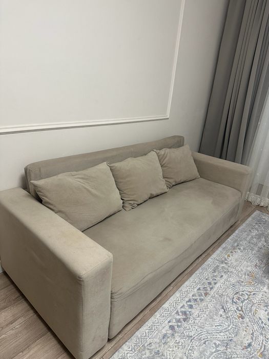 Продам диван 2,4м