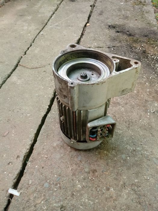 Motor trifazic 0.4 kw