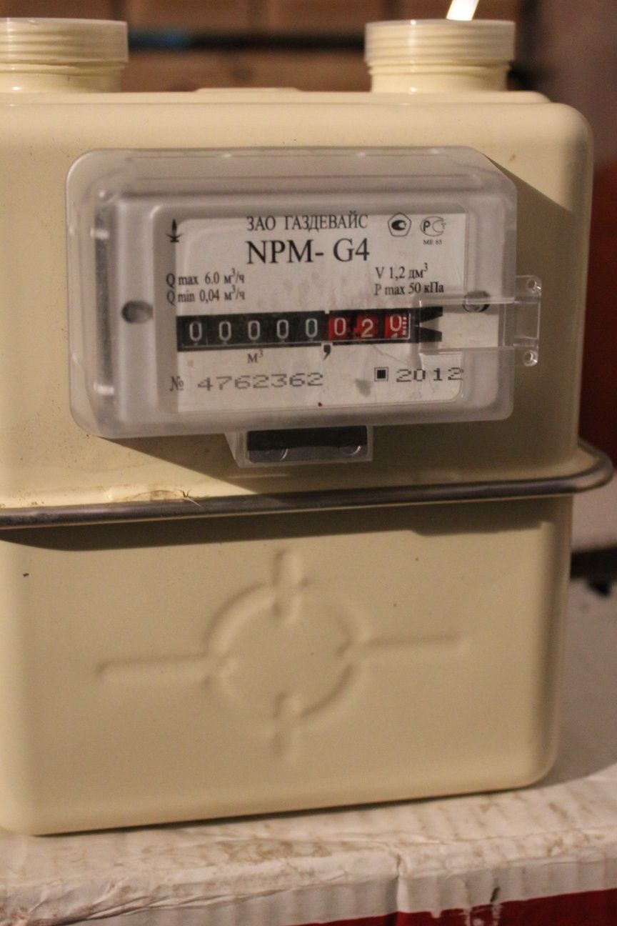 счетчик газовый NPM- G4, вход слева на право.