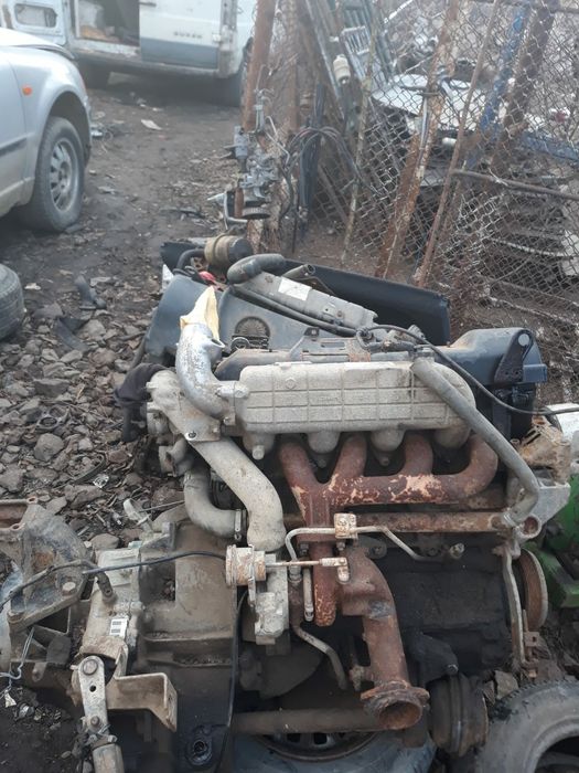 Vând motor Peugeot 307 hdi