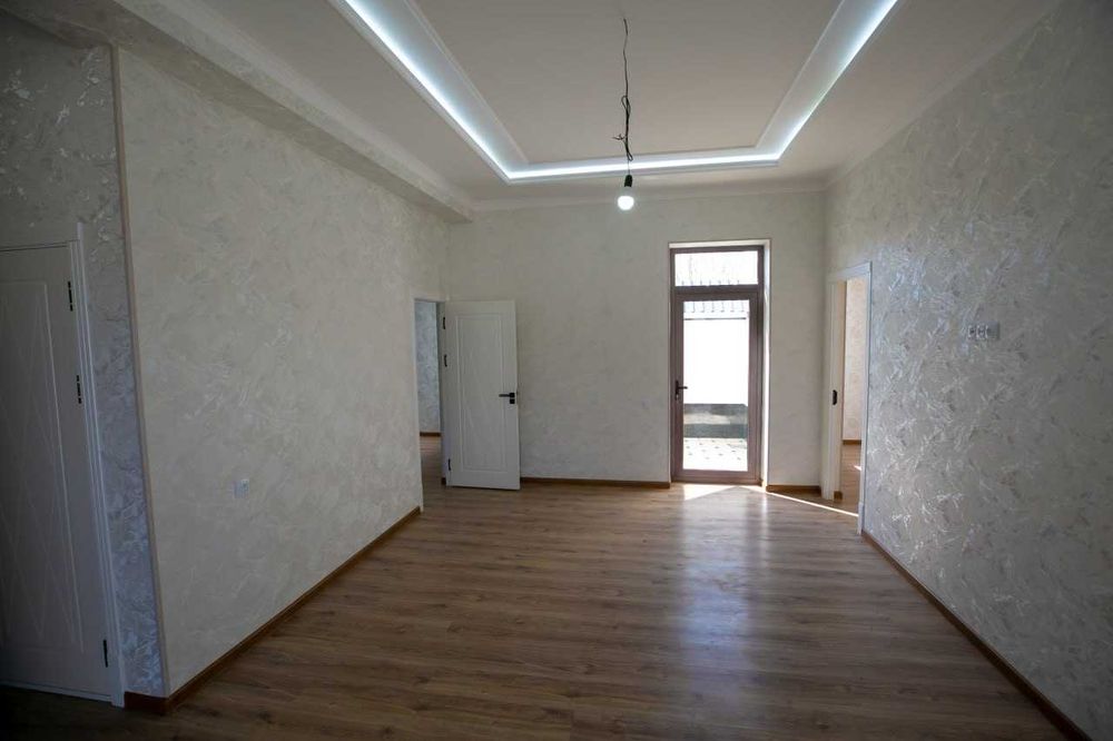 СРОЧНО ПРОДАЮ ЕВРО ДОМ в Янгихаётском р-н, Бинокор, 2,5 соток земли