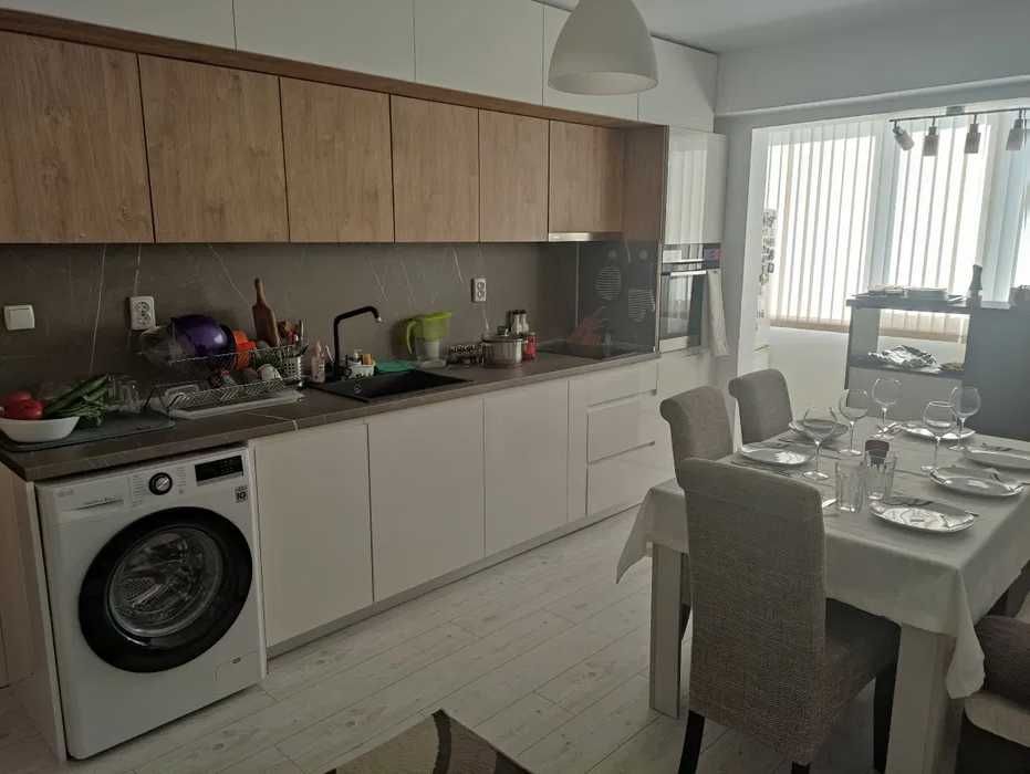 Дава се под наем Тристаен апартамент в Бургас, Меден рудник - зона А - 65 кв.м за 357 € - Снимка #3