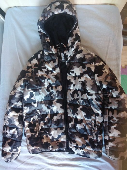 Яке, суичери Puma, Minecraft, долнища, тениски, потници, шорти 146/152