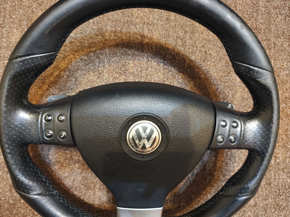 Golf 5 GTI Мултиволан с airbag