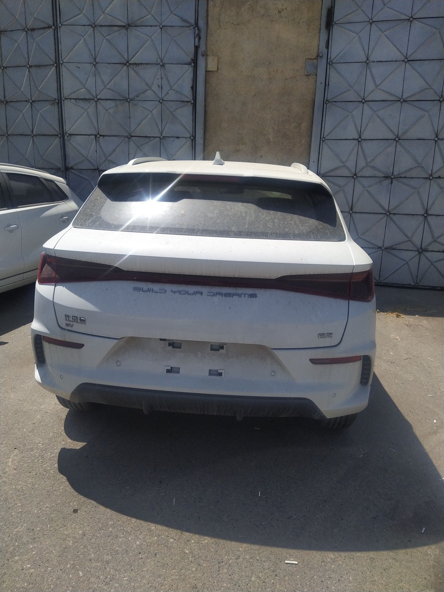 BYD E2 Luxury (405 km) Probeg: 0 km