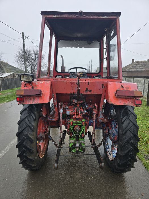Tractor Universal 445 L cu roți tehnologice