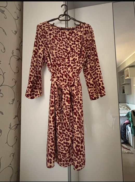 Rochie office in culorile toamnei cu croiala in A, marime 44, H&M