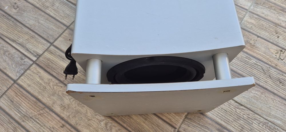 Subwoofer activ sistem audio 5.1