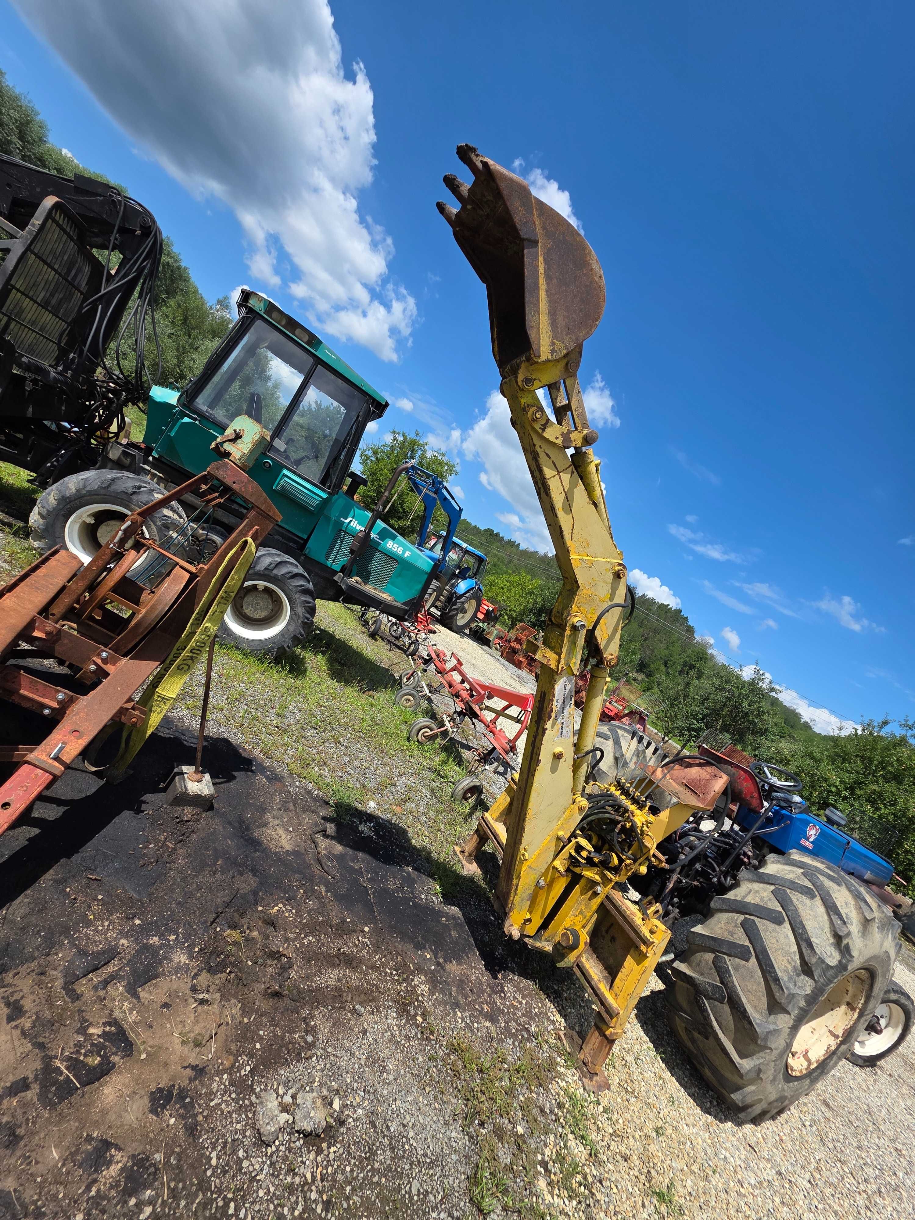 Brat excavator in tiranti la tractor original brat sapat in tiranti