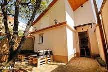 Casă de închiriat – 2 camere – zonă ultracentrală, cu curte proprie