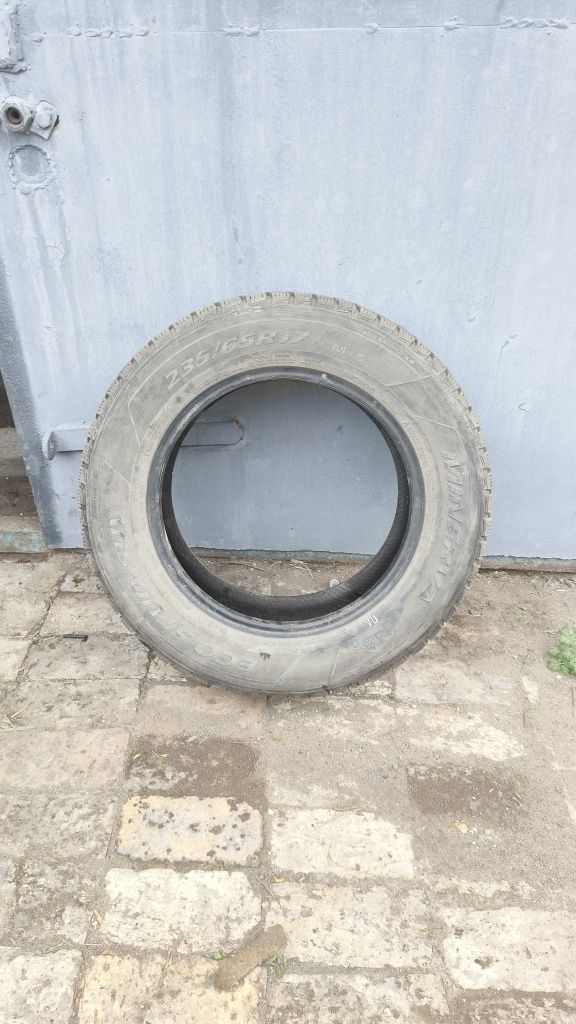 Продам Зимние шины