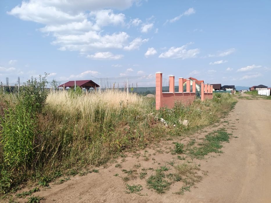 Teren 500 mp cartier raza soarelui intrare izvor