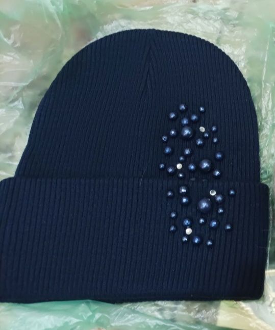 Шапка зимняя новая