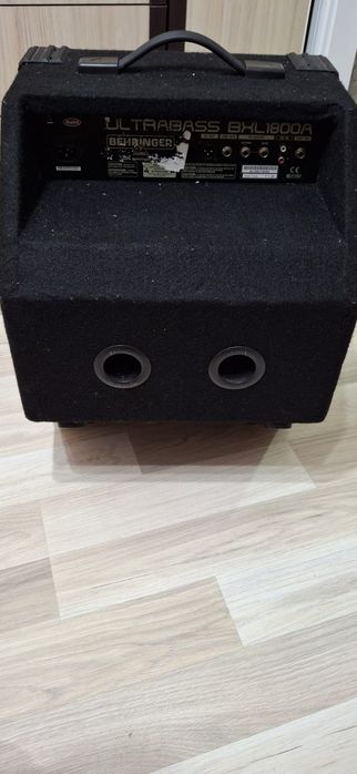 Усилвател BEHRINGER 180W