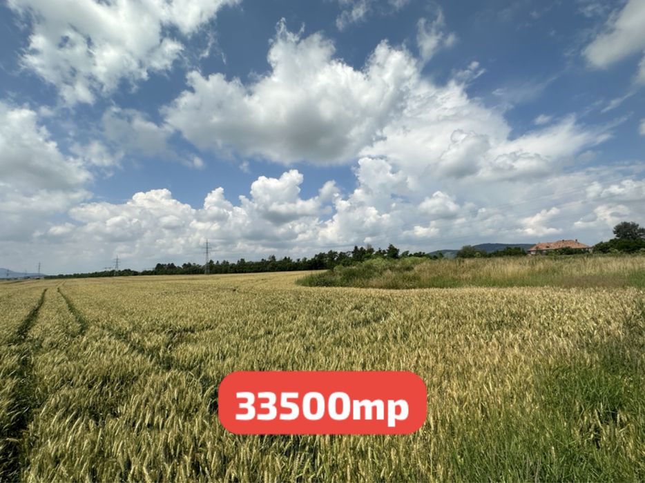 Teren de vânzare 33500mp Hărman, Brașov