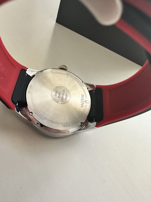 Ceas Bulova Modern Millenia ca si nou!!!