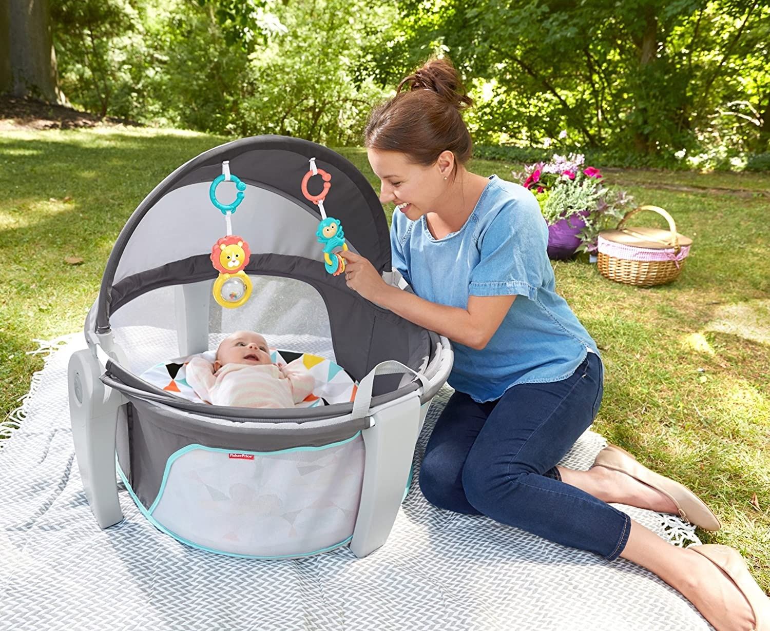 Țarc-patuț pentru bebe ideal pentru ieșire în aer liber