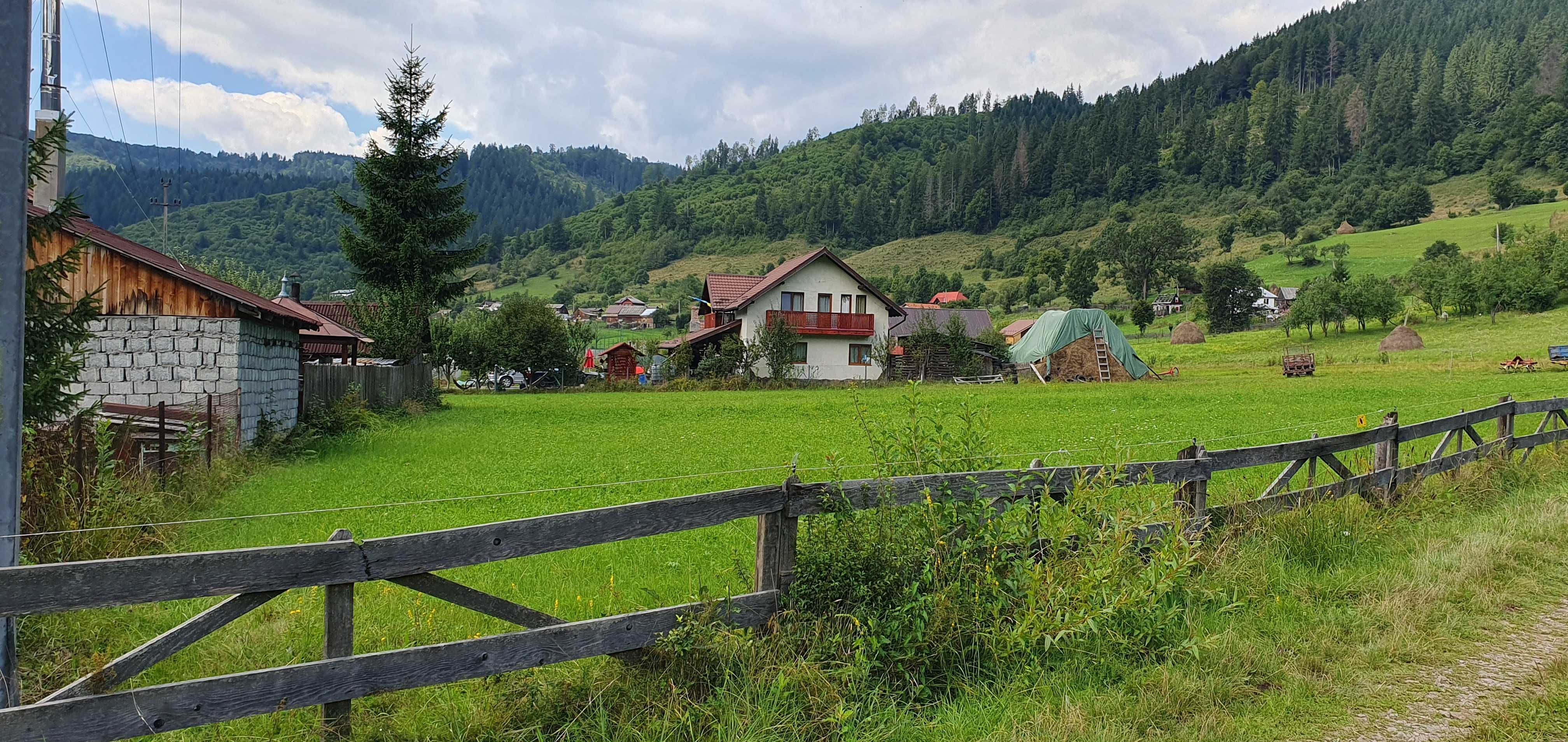 Teren intravilan Lunca Bradului(Mures) 1200 mp