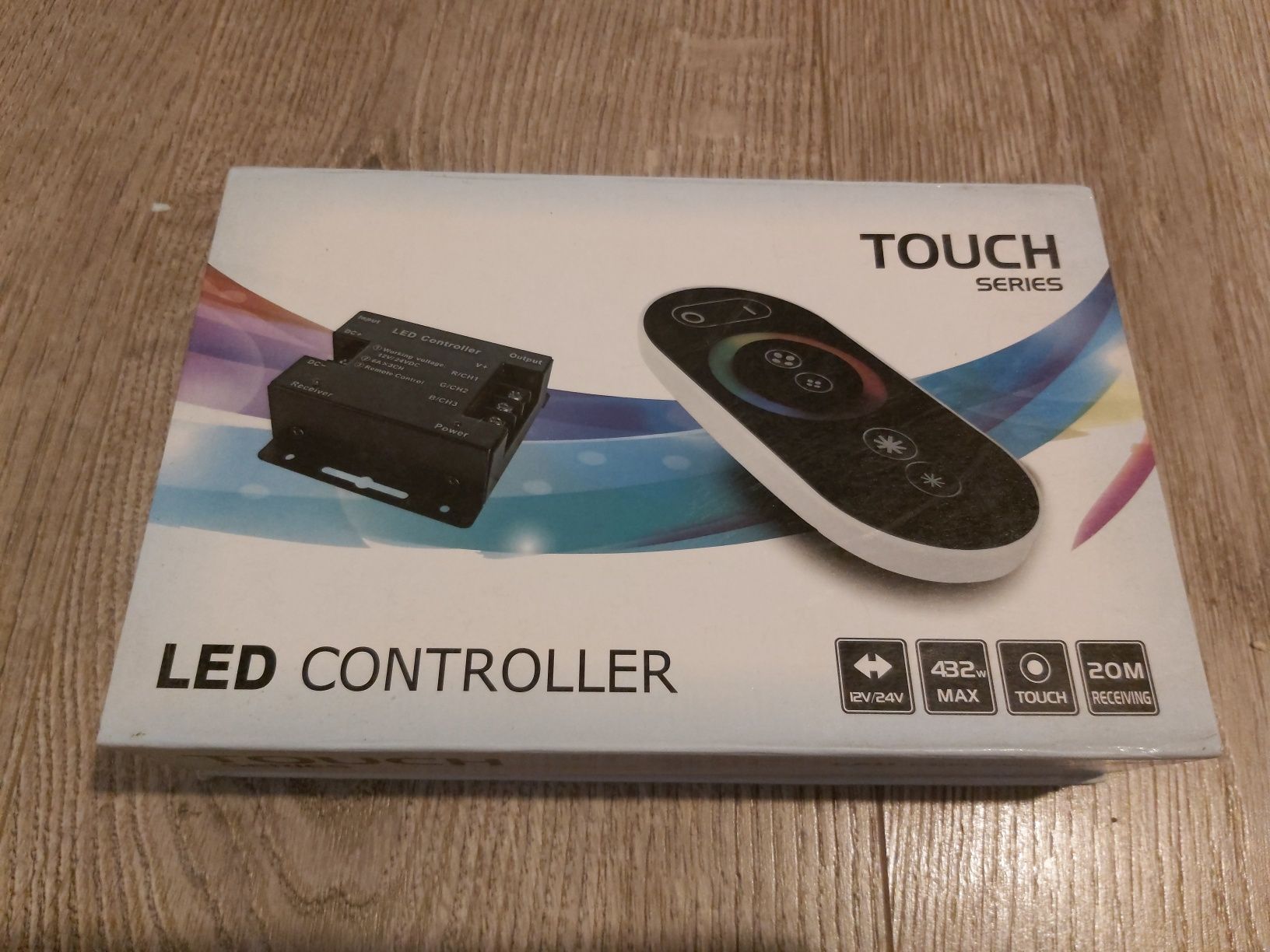 Controller RGB cu telecomandă touch