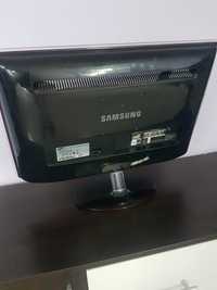 TV Samsung P2470HD