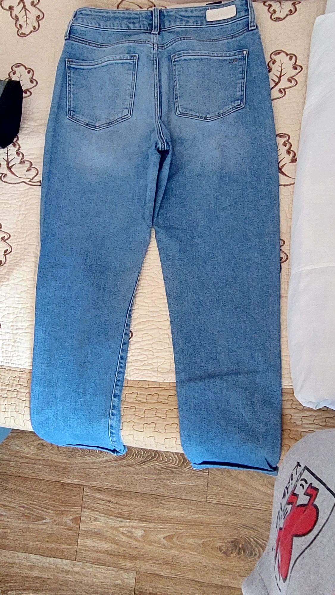 Продаются джинсы Mawie. Производство Турция.