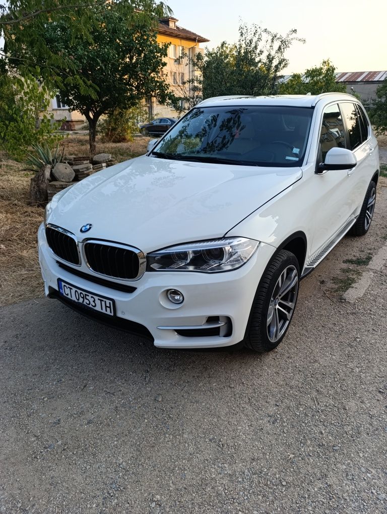 BMW X5 f15 35i Безупречно състояние!