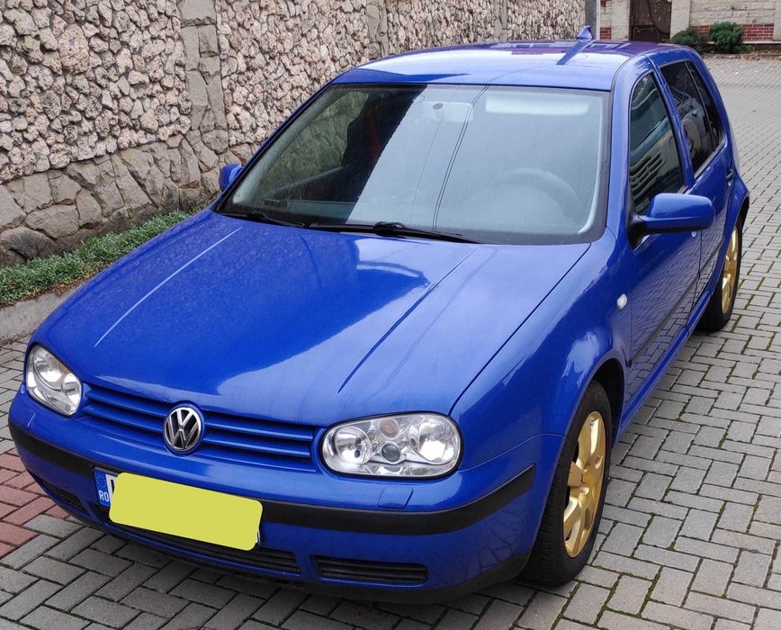 VW Golf 4 Electric Blue, an 2003, 1.6 16V. SPECIAL.