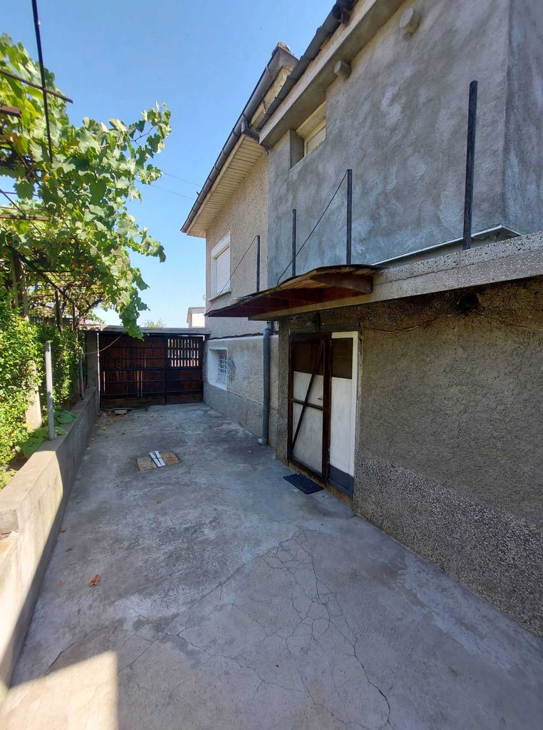 Продава се Къща в Търговище, Запад 1 - 130 кв.м за 981 €/кв.м - Снимка #1