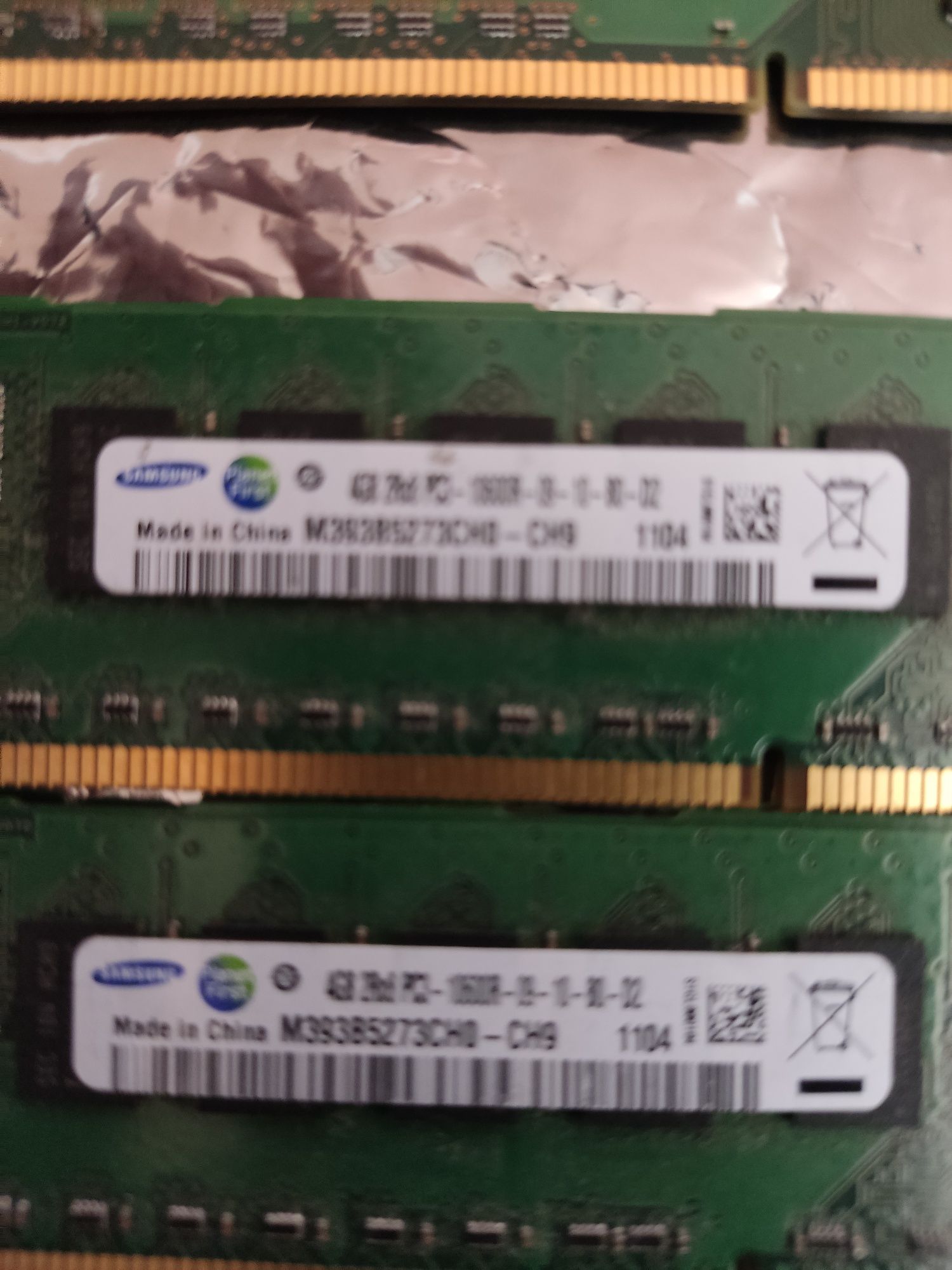 Vând ddr3 rami 4gb pe slot diferite frecvente si mărci