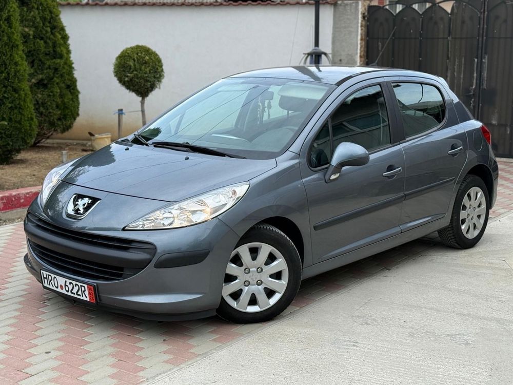Peugeot 207 1.4 benzina 95 cp/2010