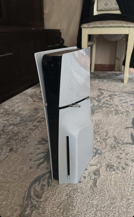 Плейстейшан 5 слим