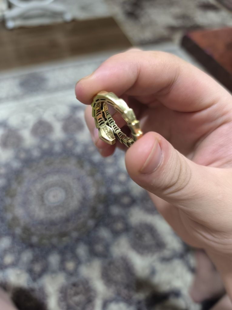 Золотое Кольцо Bwlgari 585