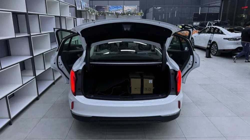 Hongqie E-QM5 500km 2025