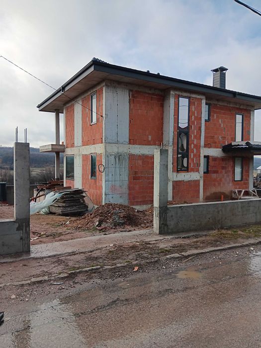 Нова къща .Високо качество на изпълнение