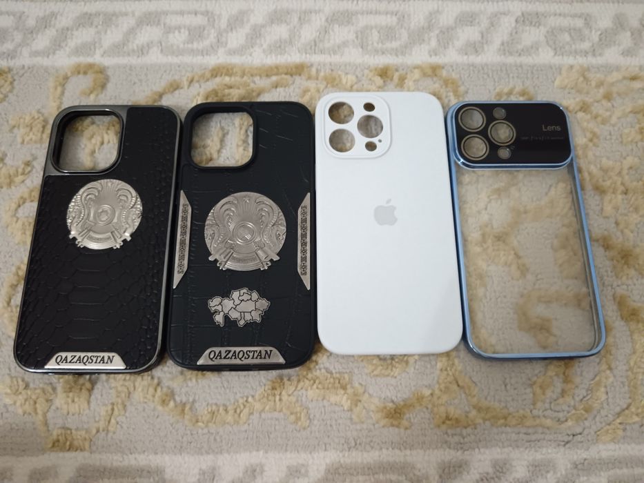 Чехлы на айфон 14 про макс  в хорошом состаяние