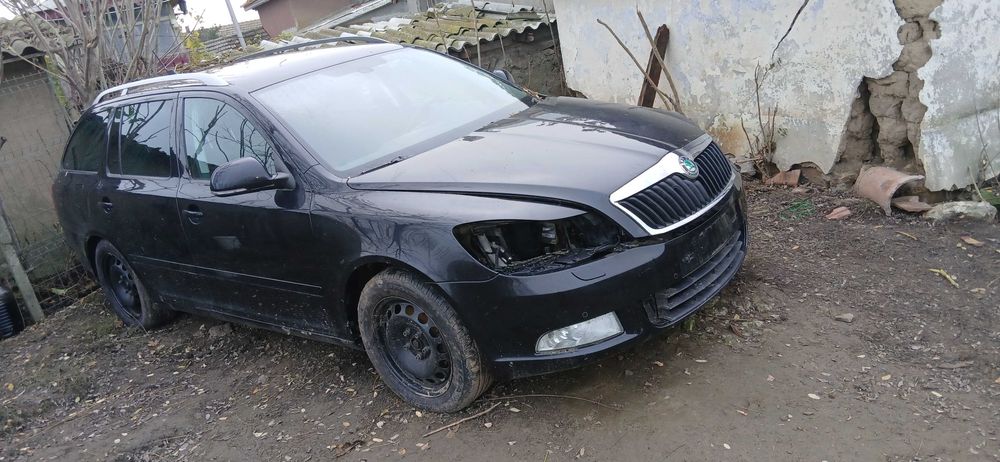 Vand piese skoda octavia 2 1.2 tsi benzina 105 cp 2011