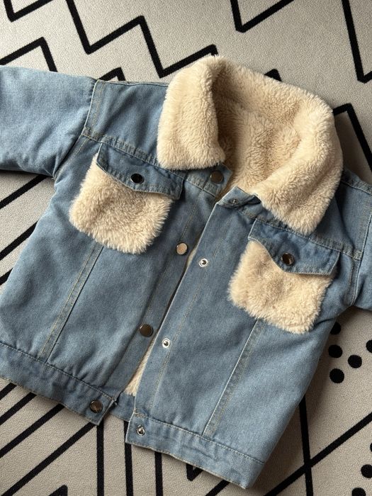 Продам детскую куртку!