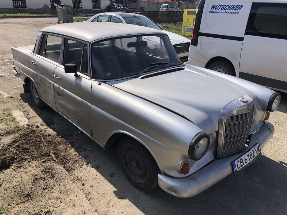 Mercedes 110 300d редовни документи