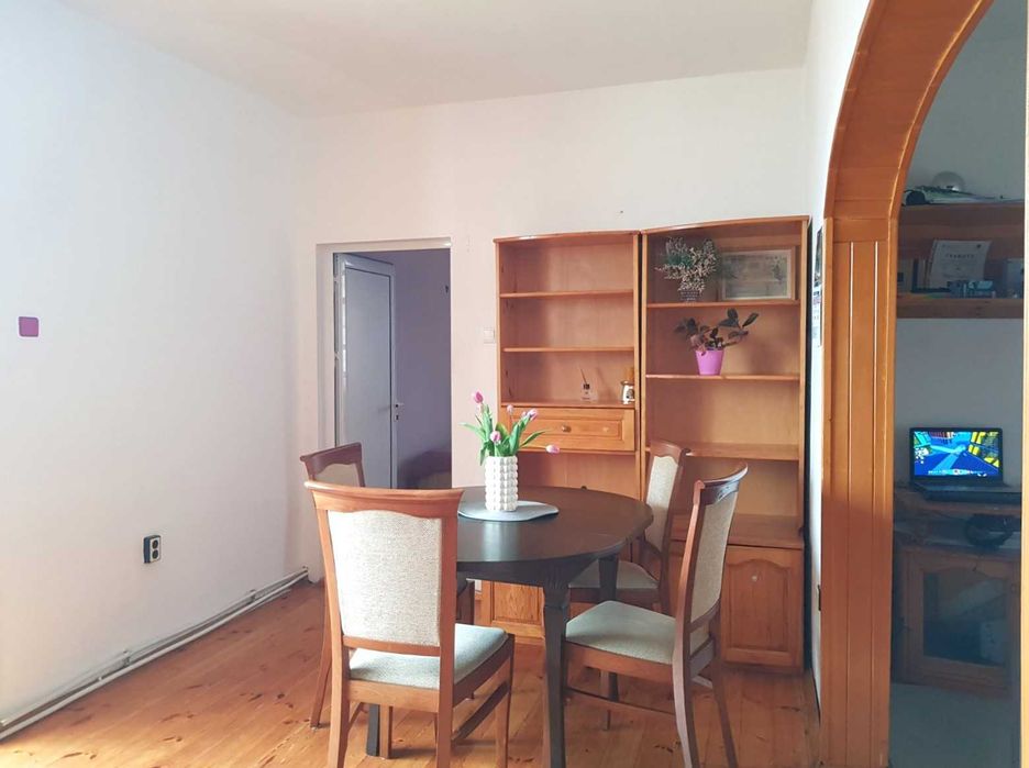 Продава се Тристаен апартамент в Русе, Център - 65 кв.м за 1700 €/кв.м - Снимка #1