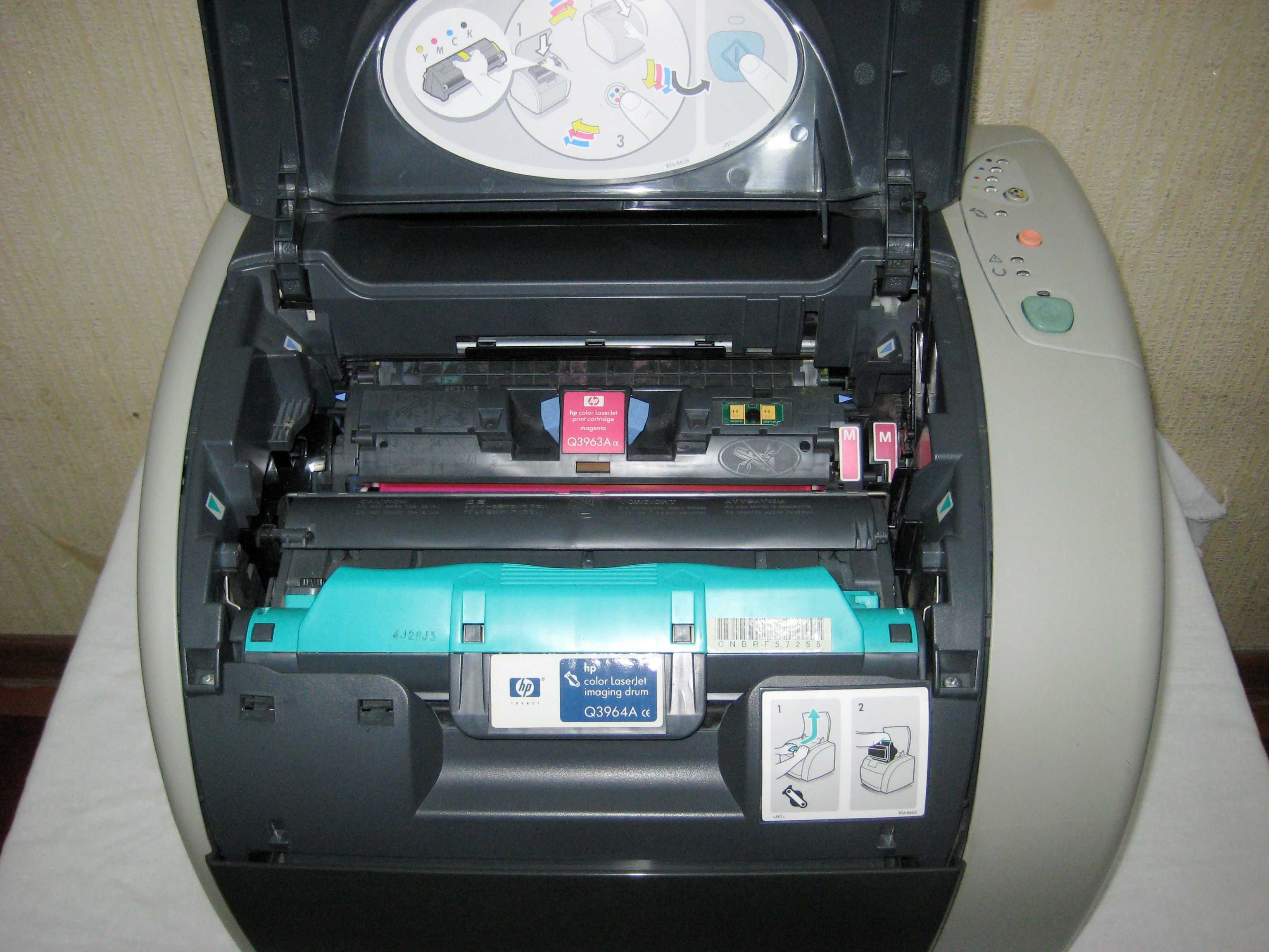 Цветной лазерный принтер HP2550L работает но надо менять одну картридж