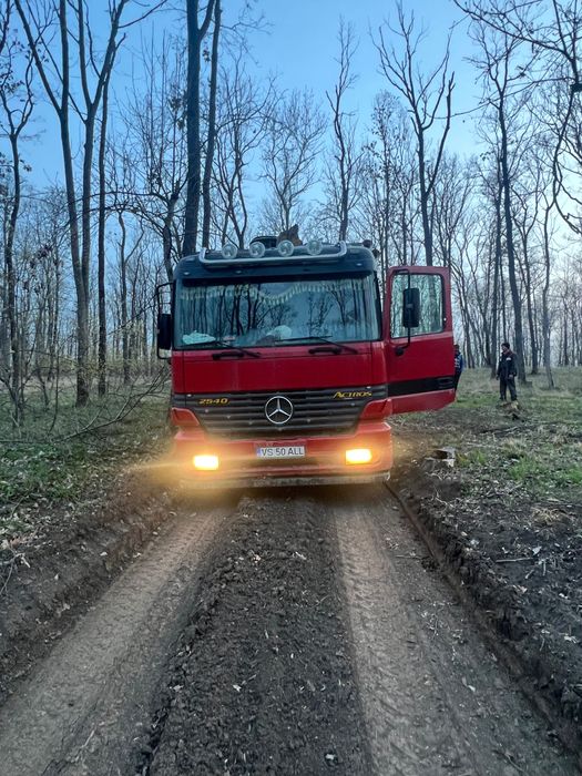 Vând Mercedes Actros( 400cp) Forestier