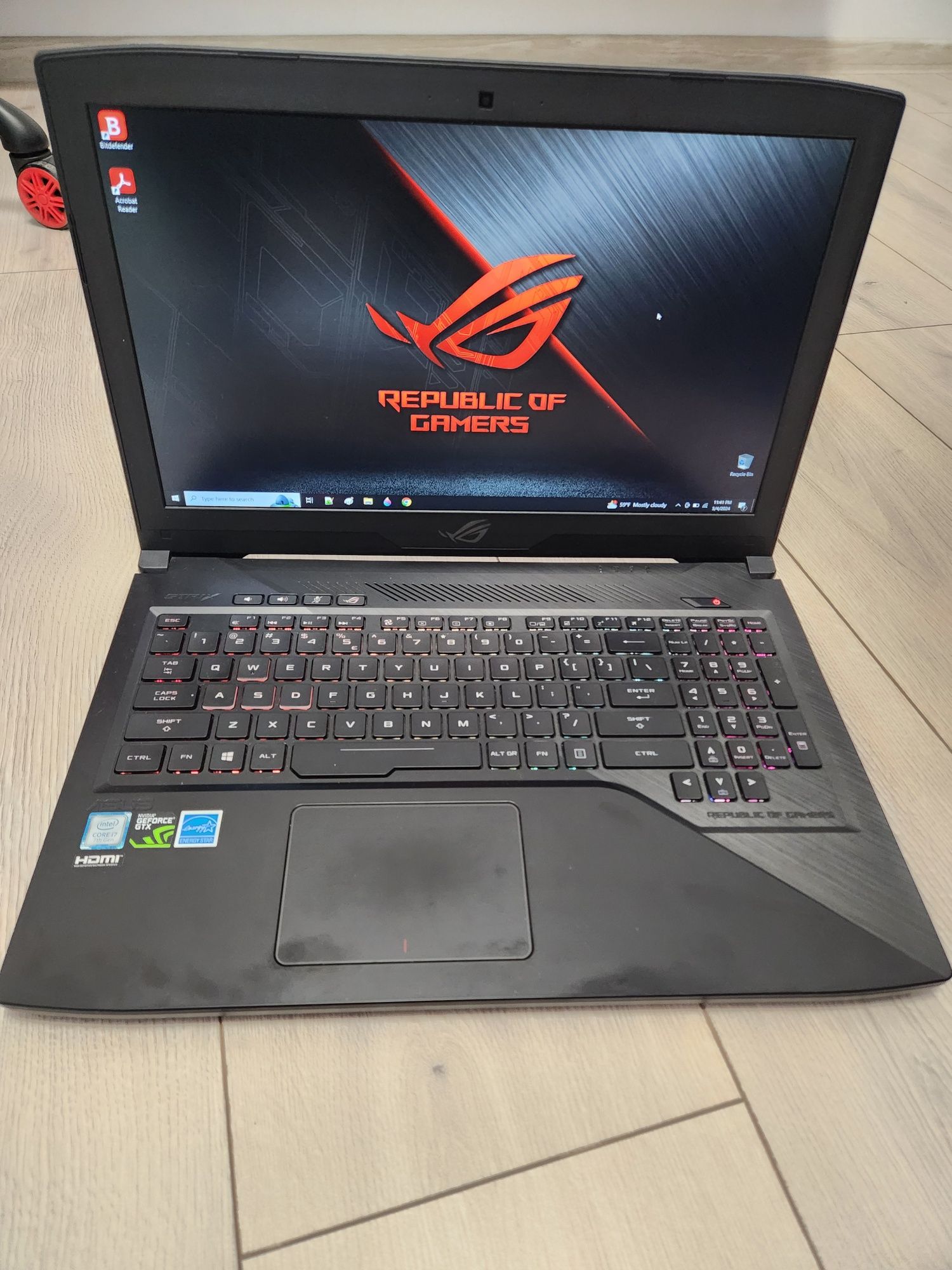 Laptop Gaming ASUS ROG GL503VD-FY064